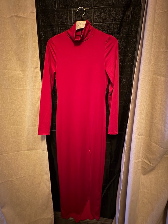 Dresses & Skirts - Long Sleeve Red Turtleneck Maxi Dress